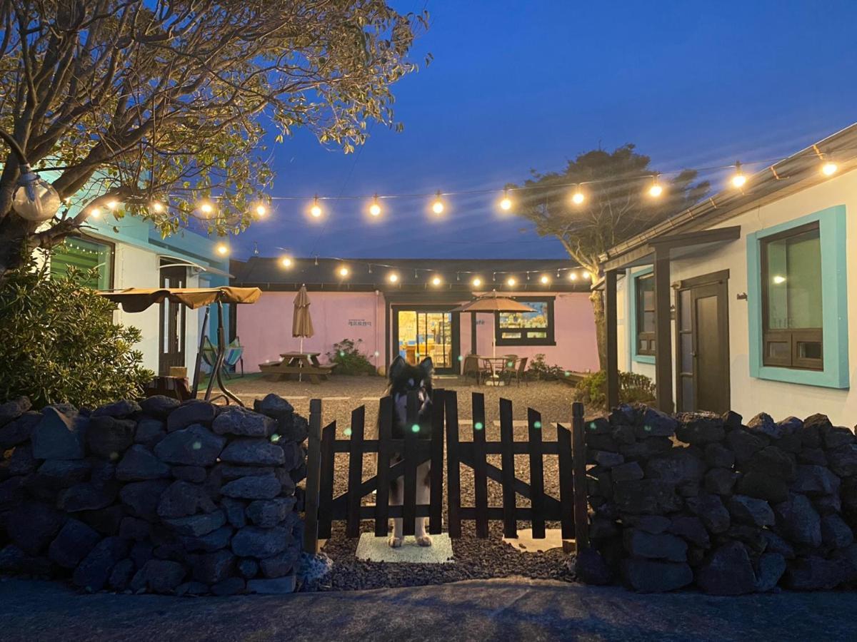 Lefthander Guesthouse Jeju Exterior foto